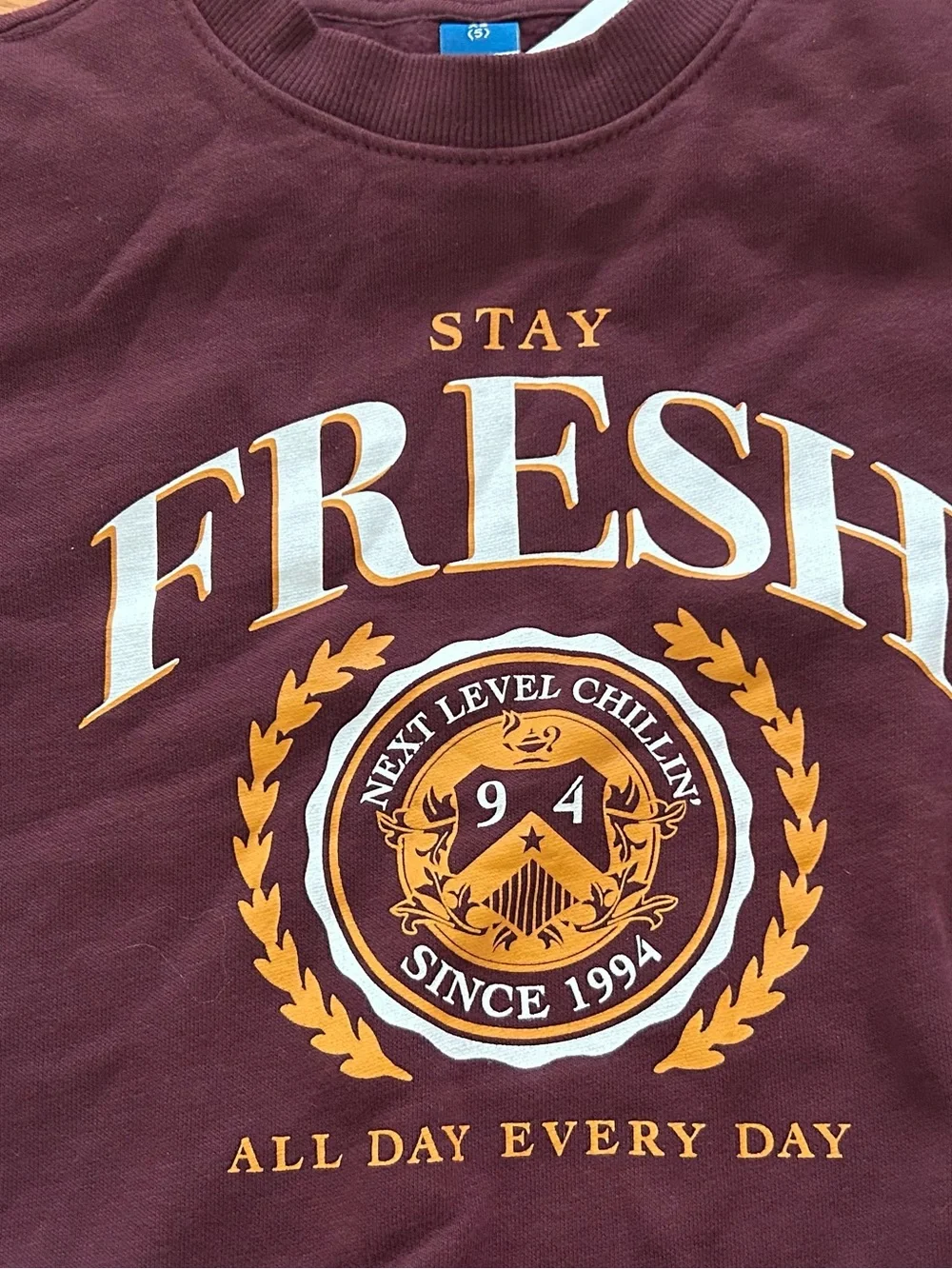 Old Navy Maroon Burgundy Stay Fresh Graphic Crewneck Sweatshirt XS 5 NWT